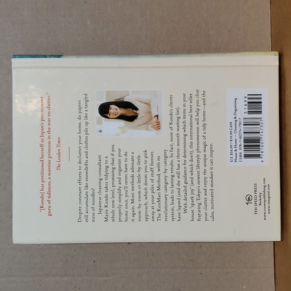 2/$8 The Life-changing Magic of Tidying Up Marie Kondo hardcover book 📚 - Picture 2 of 10